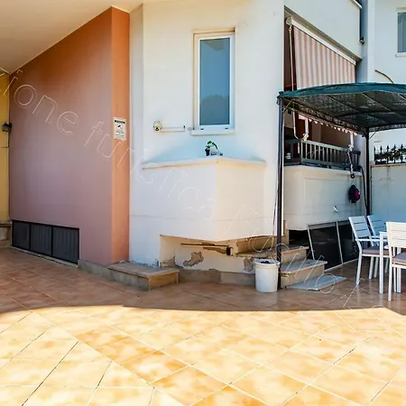 Chic In - Sunny Terrace Apartment Barletta